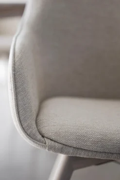 ALISON nojatuoli tammijaloilla - Stemma.fi