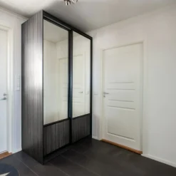 LAKEUS DESIGN liukuovikaappi mittatilauksena 140 x 60 x 250 cm