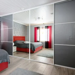 LAKEUS DESIGN liukuovikaappi mittatilauksena 400 x 50 x 260 cm