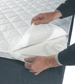 UNI CLEAN sijauspatjan suoja